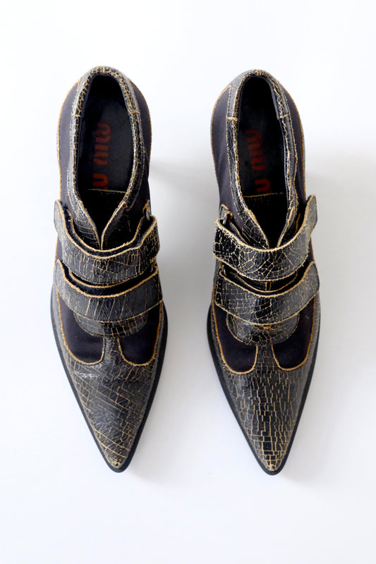 Miu Miu FW 2001 cracked leather kitten heel pointy pumps