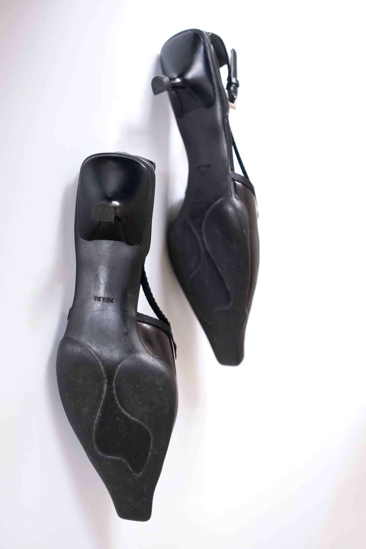 Prada SS 2000 black patent leather t-strap slingback kitten heels