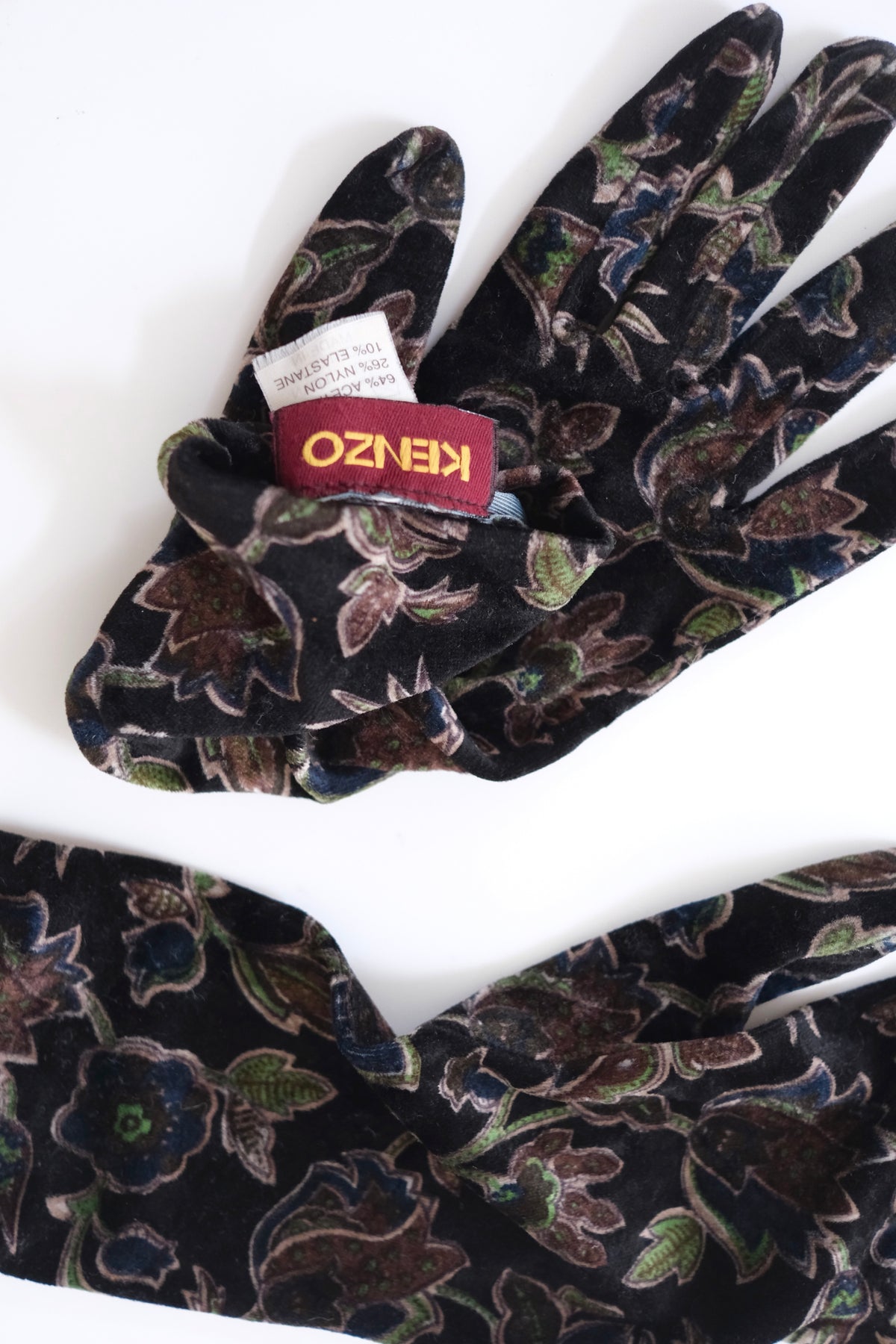 Vintage Kenzo velvet gloves with floral pattern