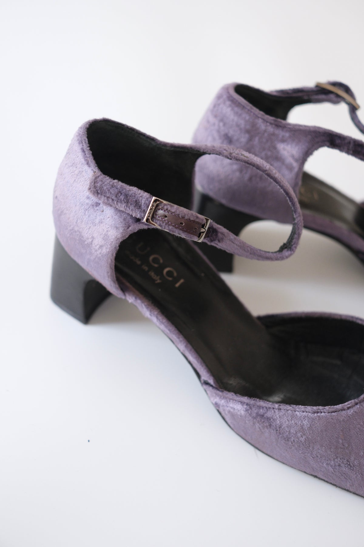 Gucci by Tom Ford light purple velvet mary jane pumps