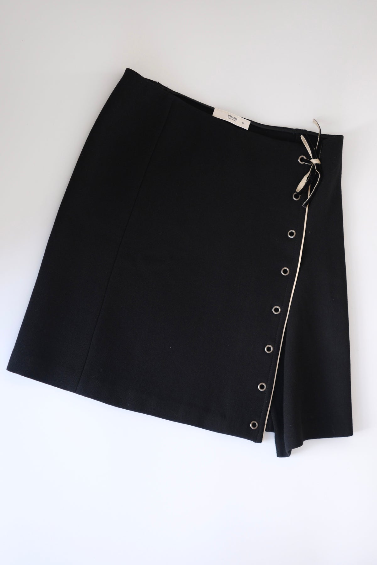 Prada FW 2004 black wool wrap mini skirt