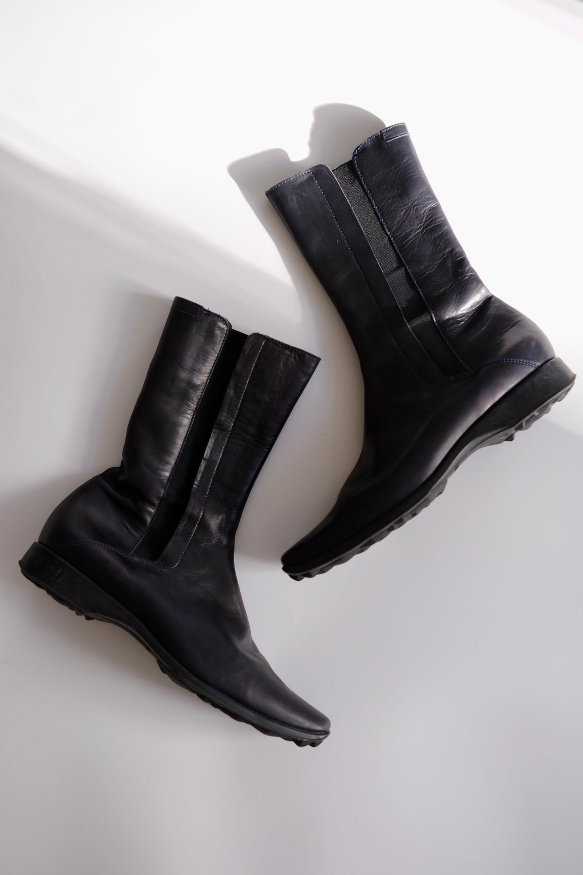 2000s Jil Sander midnight blue leather chelsea boots