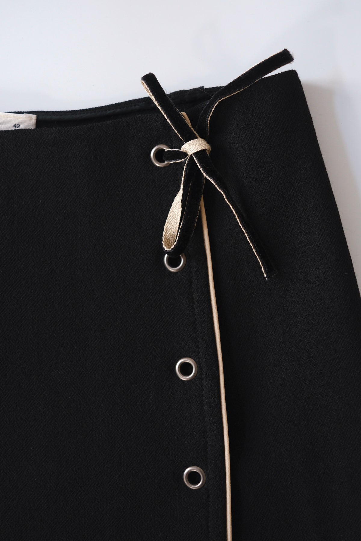 Prada FW 2004 black wool wrap mini skirt