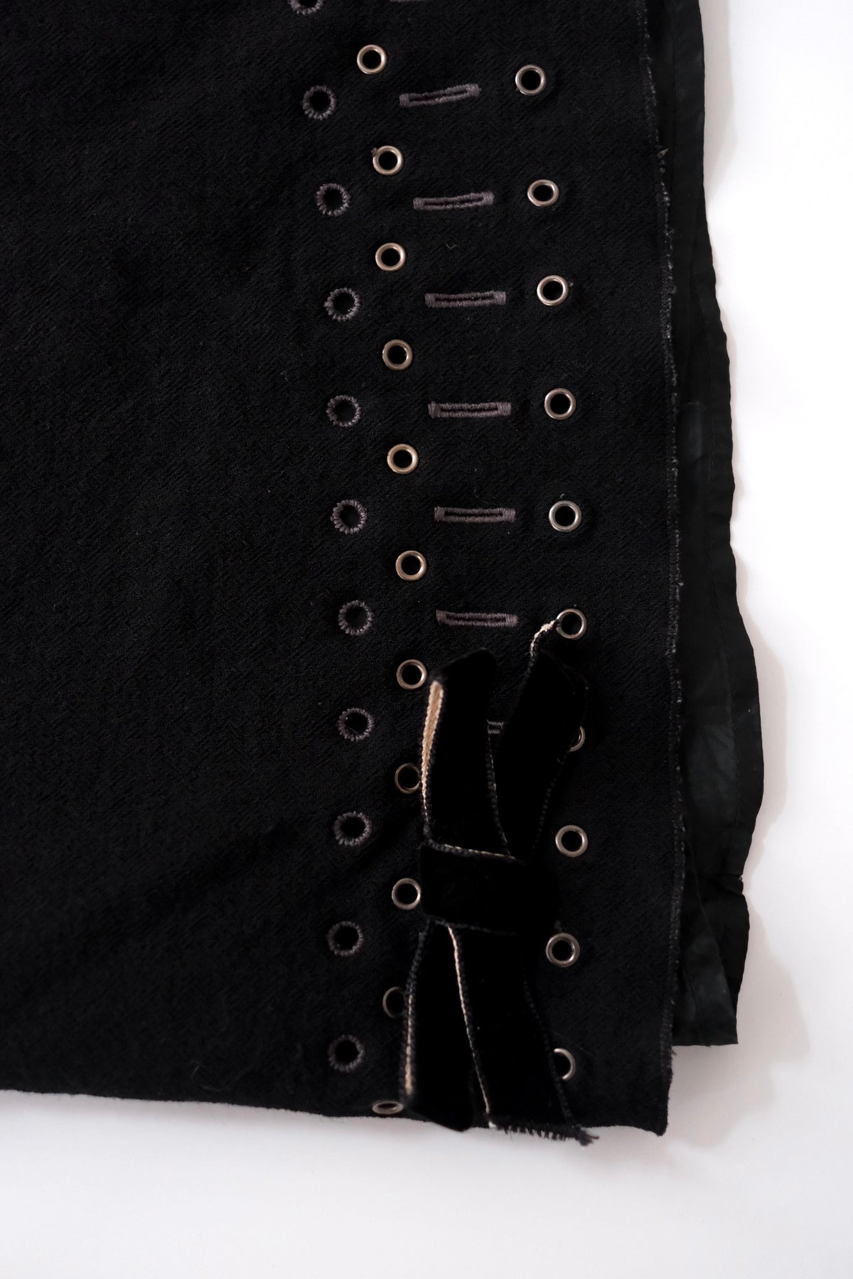 Prada FW 2004 black wool bias cut knee-length skirt