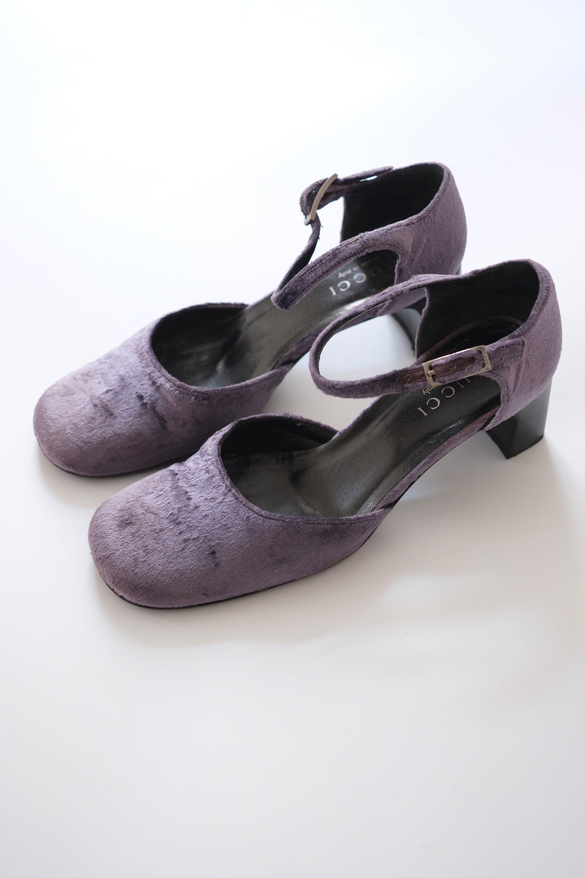 Gucci by Tom Ford light purple velvet mary jane pumps