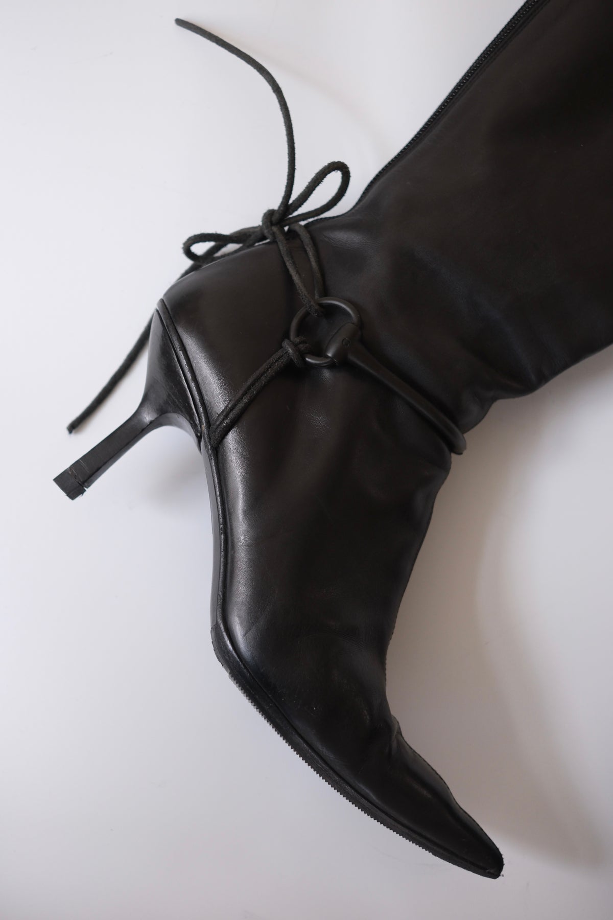 Gucci by Tom Ford FW 1999 horsebit harness black leather pointy heeled boots
