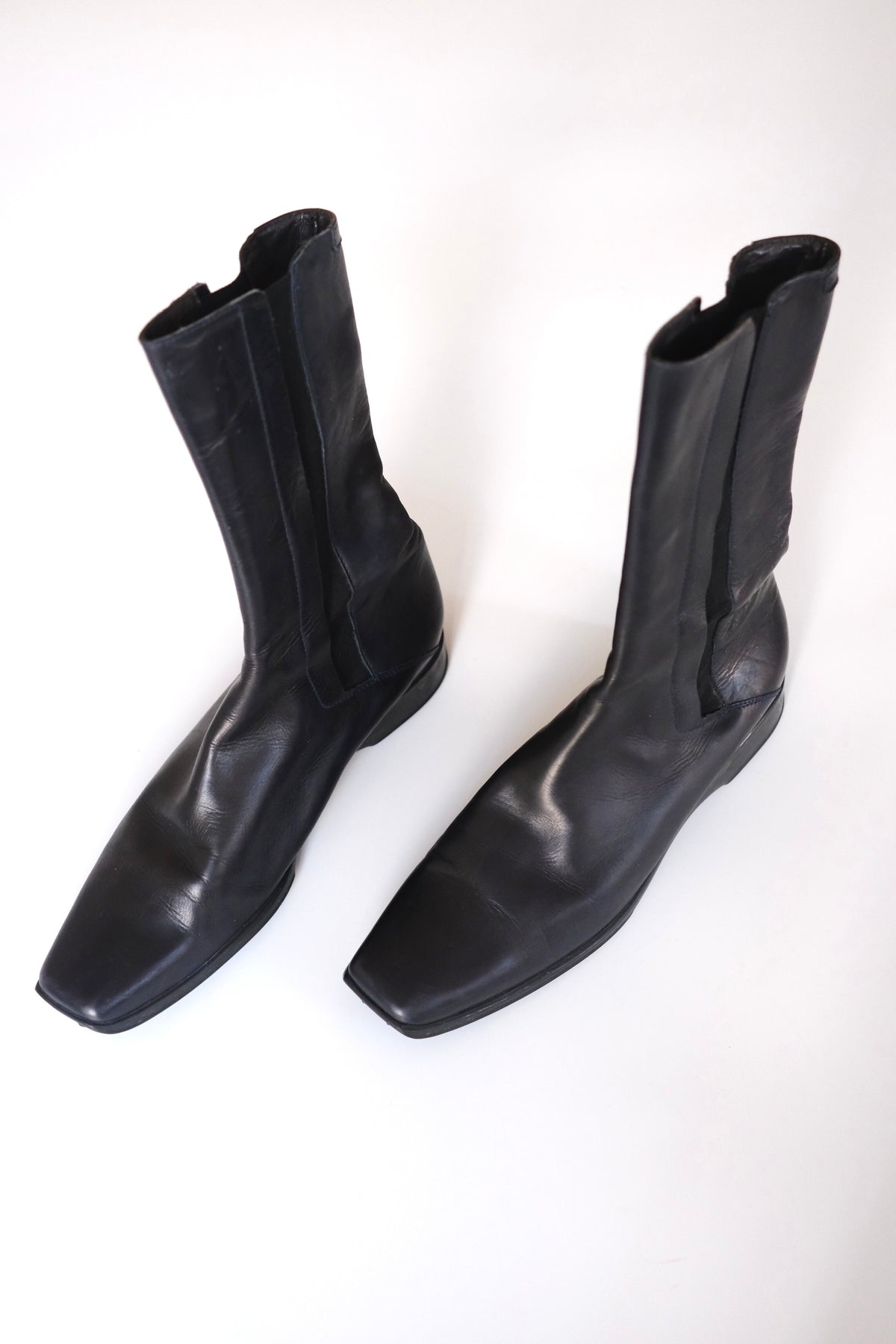 2000s Jil Sander midnight blue leather chelsea boots