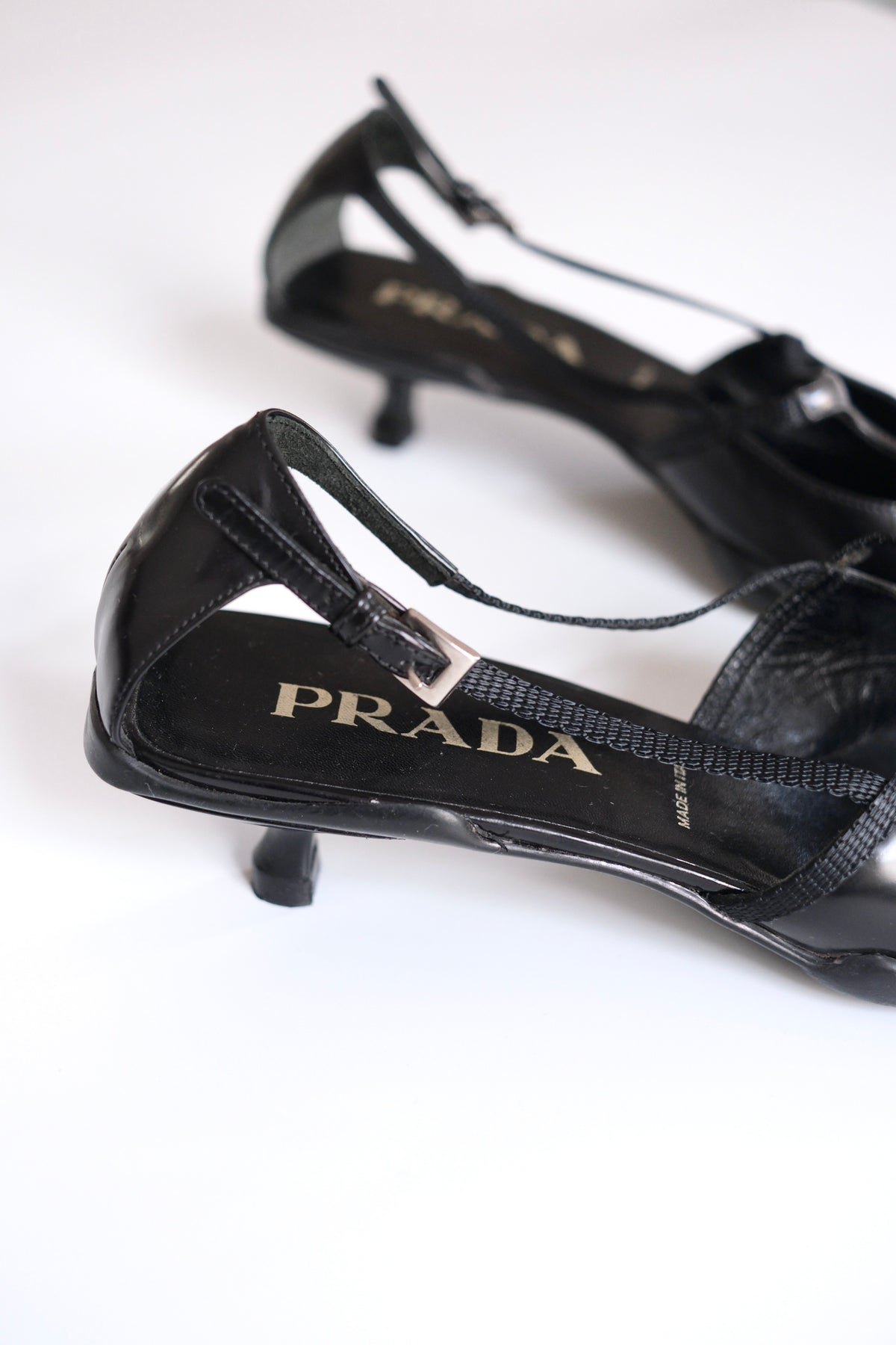 Prada SS 2000 black patent leather t-strap slingback kitten heels