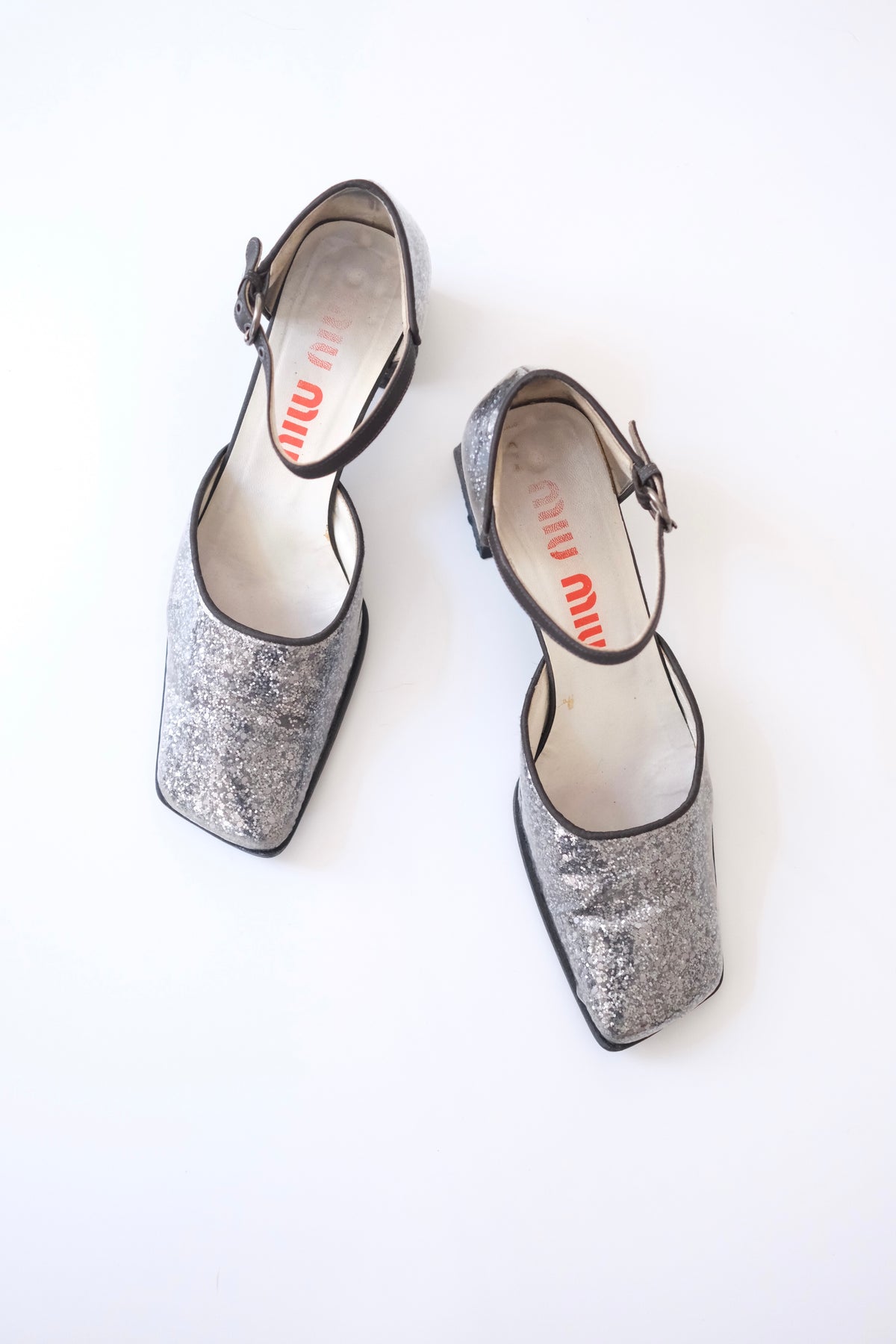 Miu Miu FW 1998 glittering silver mary jane heels