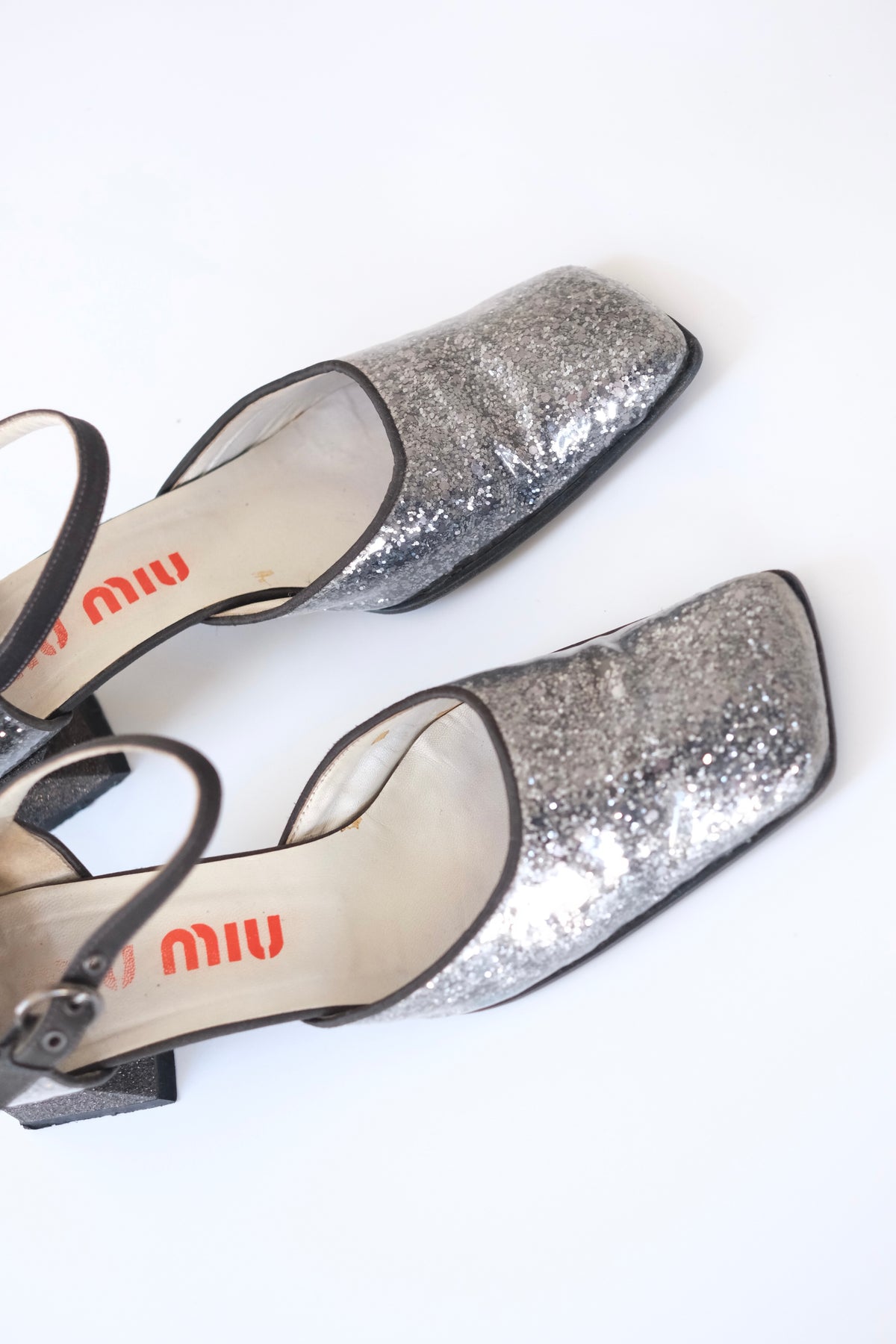 Miu Miu FW 1998 glittering silver mary jane heels