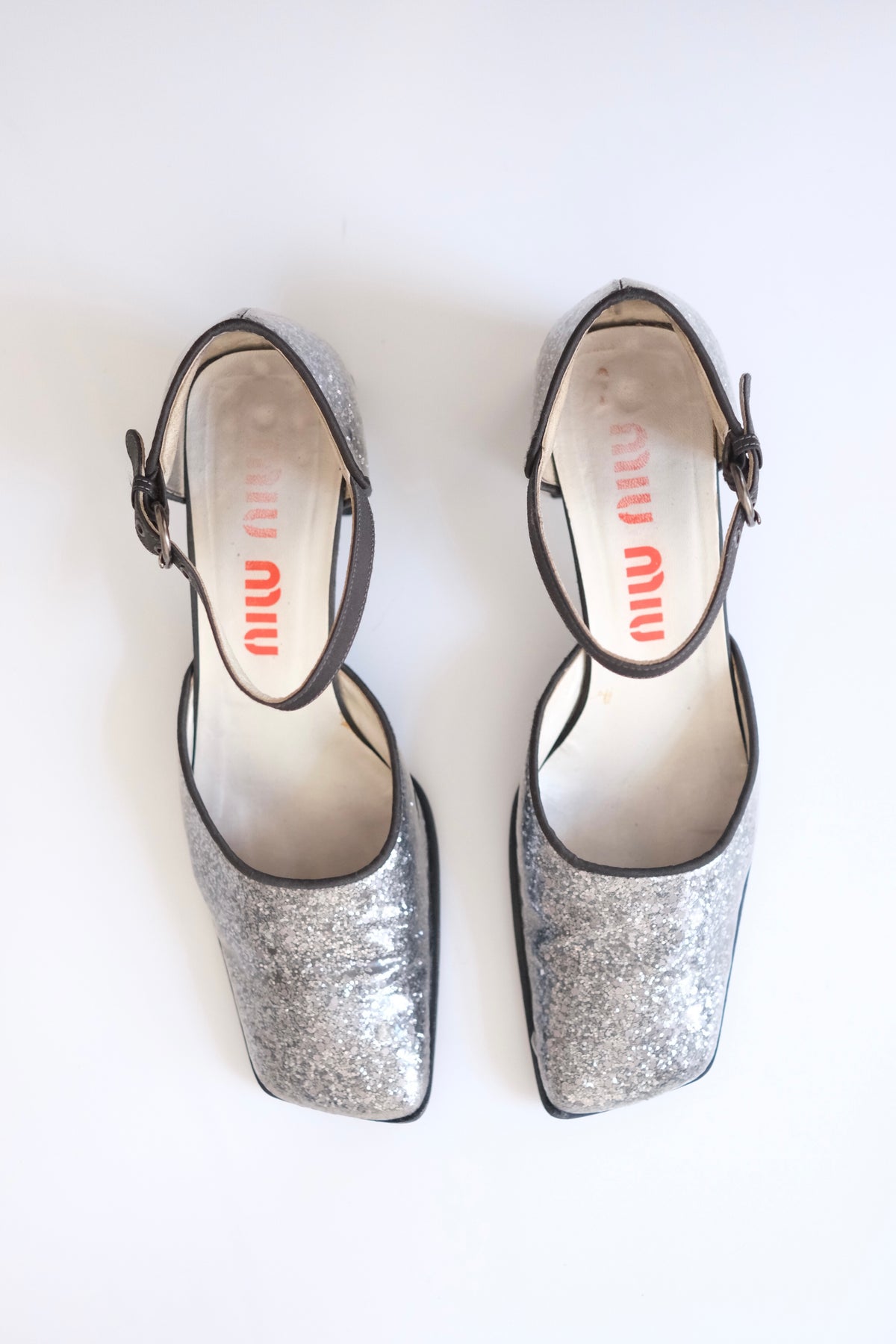Miu Miu FW 1998 glittering silver mary jane heels