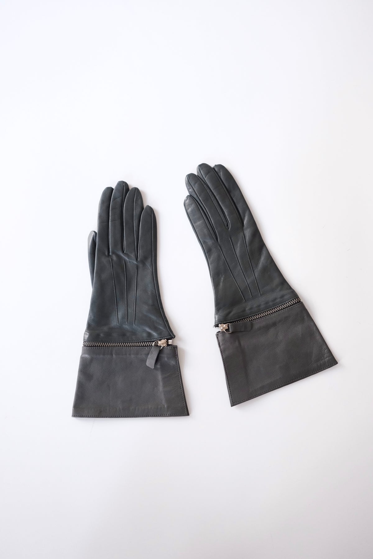Alberta Ferretti two piece dark blue grey leather gloves