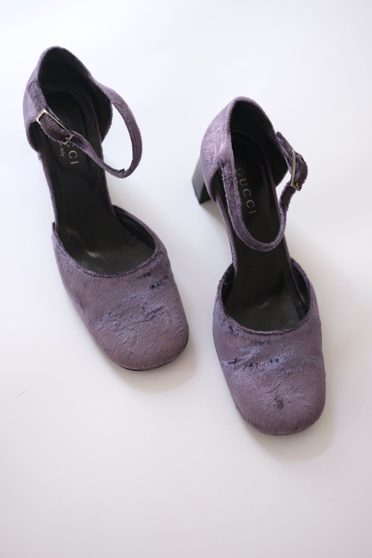 Gucci by Tom Ford light purple velvet mary jane pumps
